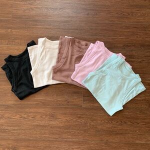 Set of 5 ribbed high neck tanks